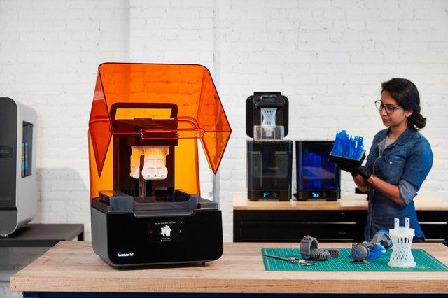 SLA 3D Printing